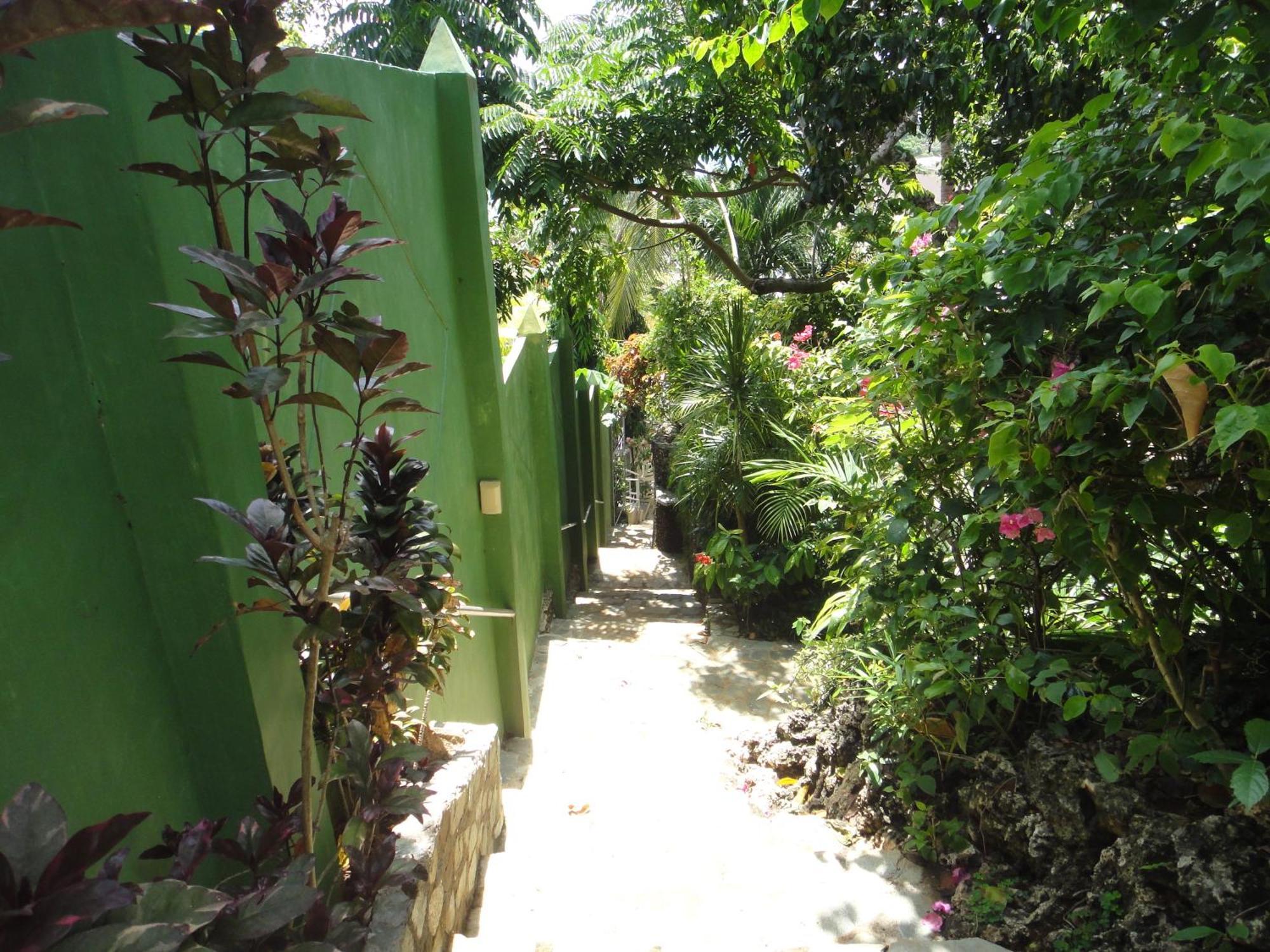 Argonauta Boracay Apartment Suites And Villas Boracay Island Buitenkant foto